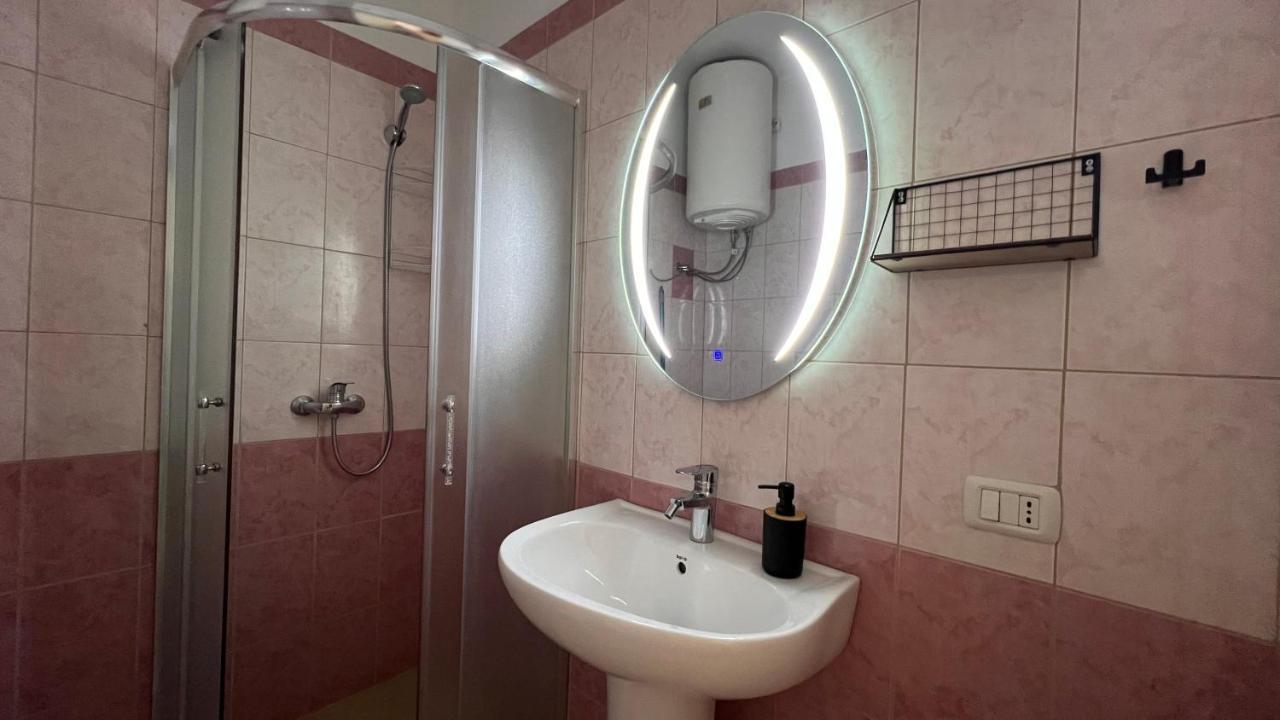 Danny Apartment Durrës 外观 照片